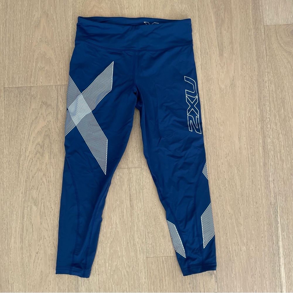 2XU Capri workout leggings size M